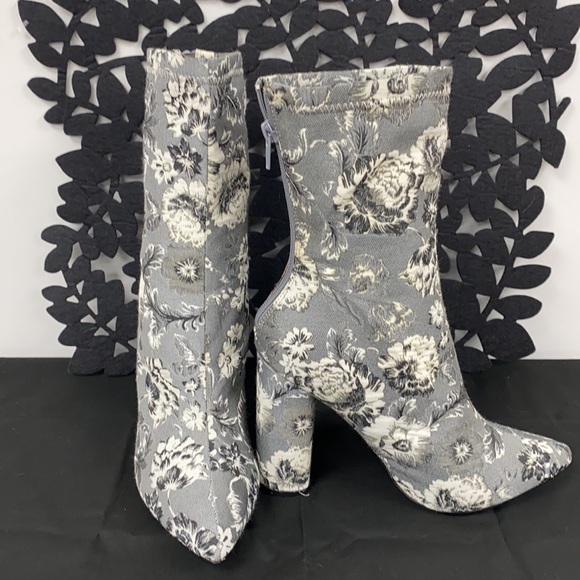 Floral Ankle Boots 6 - Picture 3 of 6